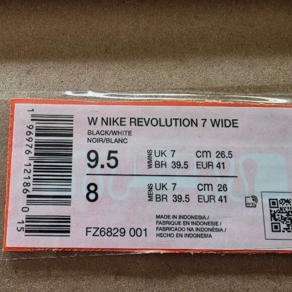 Nike Revolution 7 Women's Running Shoes Color: Black Size: 9.5 WIDE - Picture 7 of 7